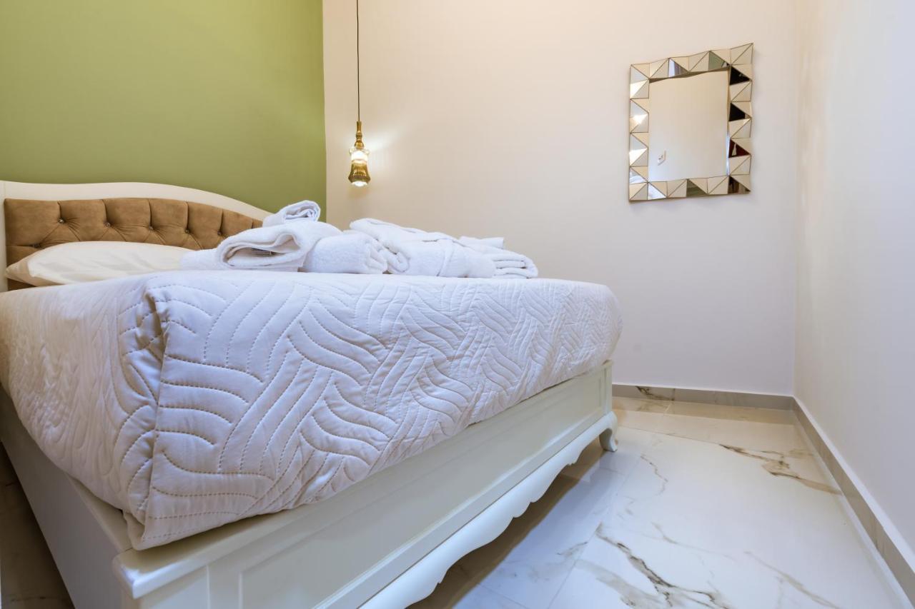 Konmari Boutique Suites Hriszí Aktí Haniá Kültér fotó