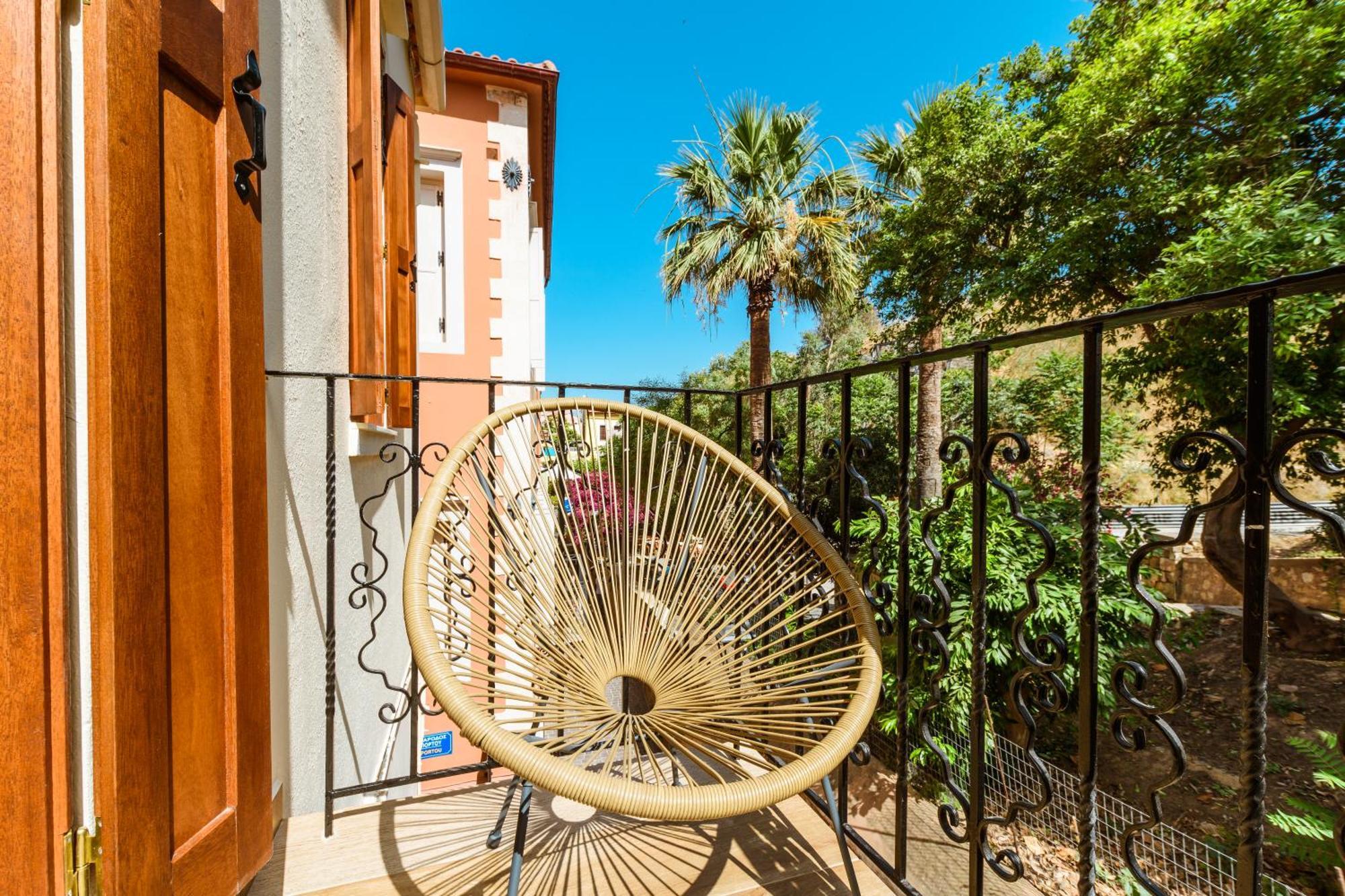 Konmari Boutique Suites Hriszí Aktí Haniá Kültér fotó